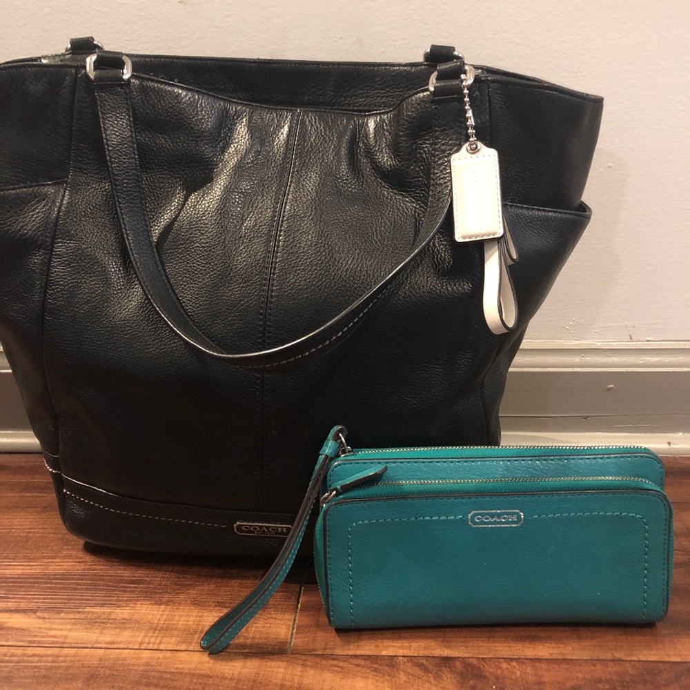 Black Coach Tote bag with matching wallet